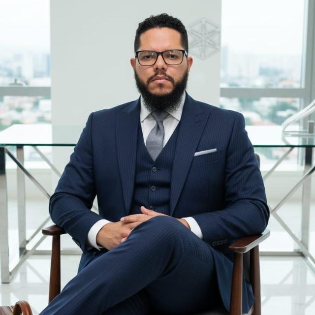 Dr. Adriel Oliveira Vieira